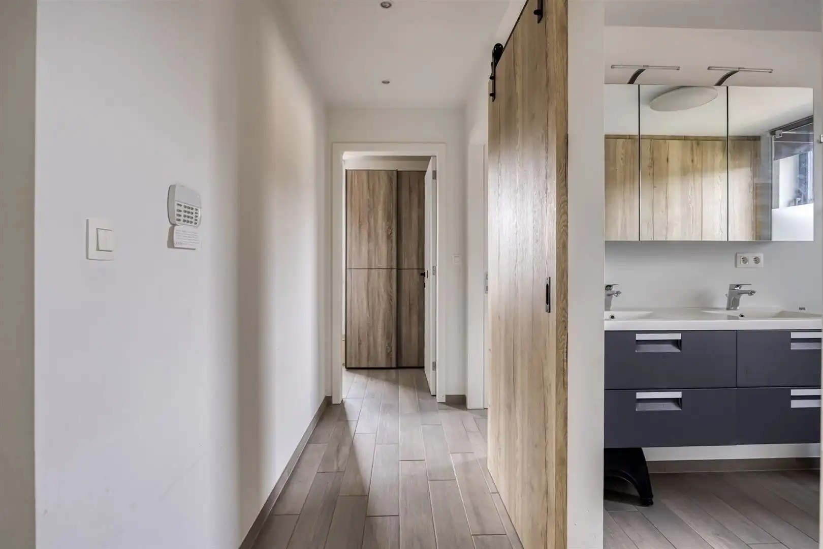 TE KOOP: Modern handelshuis met eindeloze mogelijkheden in Koersel! foto 43