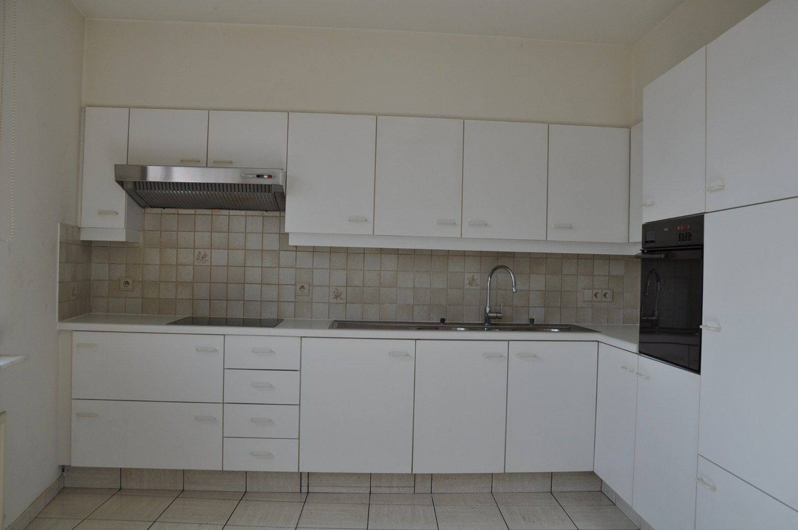 Ruim en verzorgd appartement met twee slaapkamers - centrale ligging. foto 9