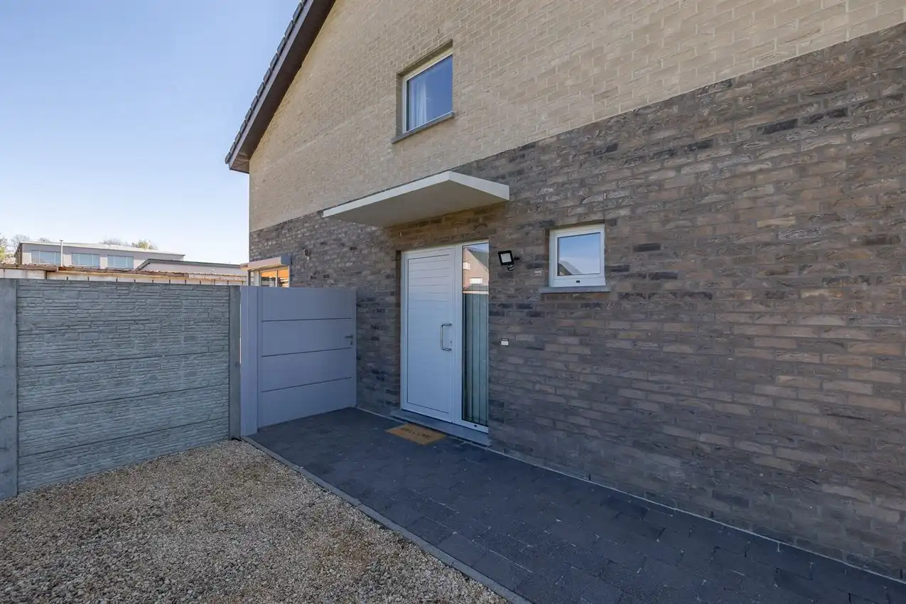 Recente gezinswoning 4 slk in doodlopende straat foto 34