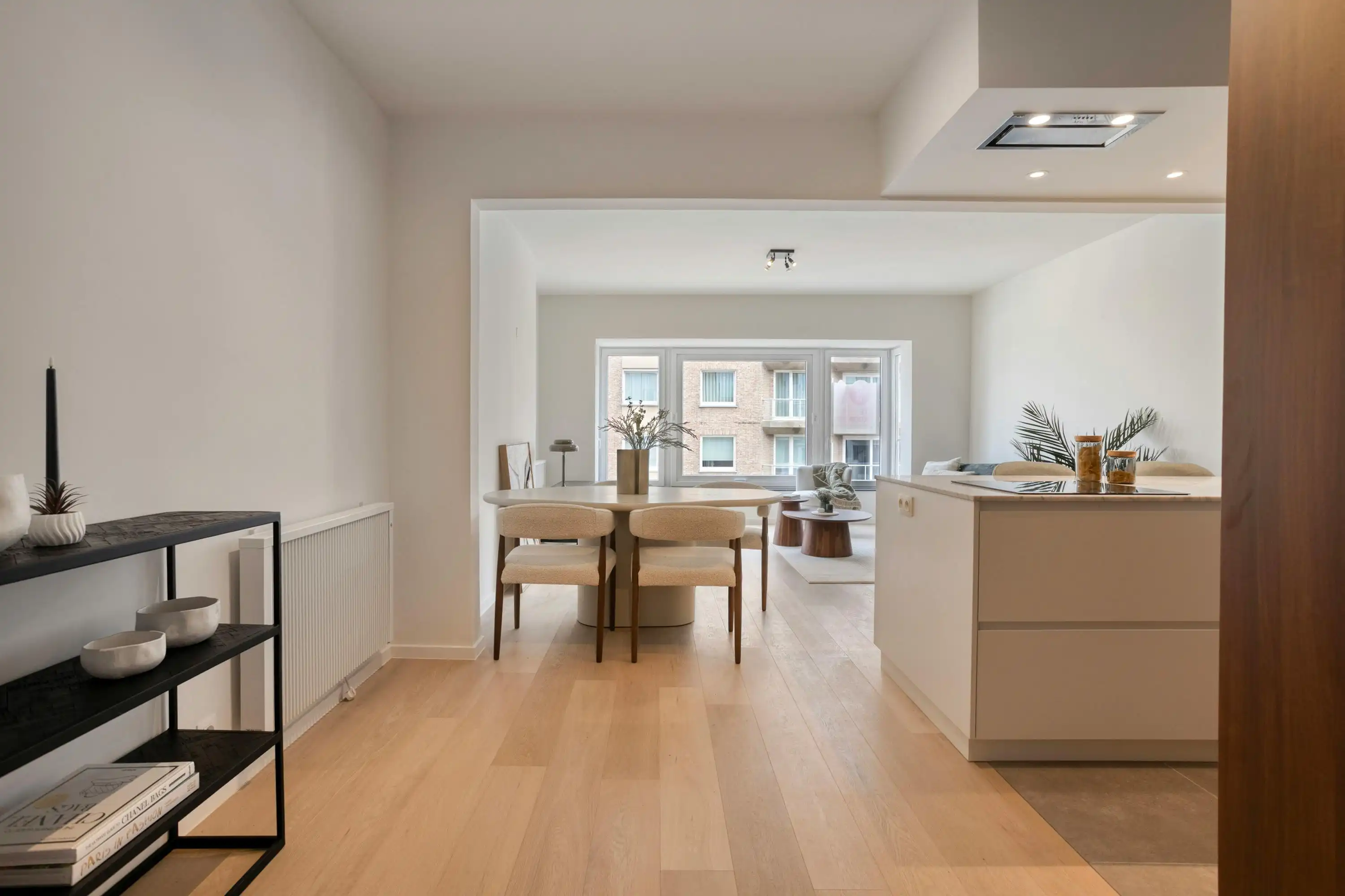 Mooi gerenoveerd appartement te koop met lateraal zeezicht foto 3