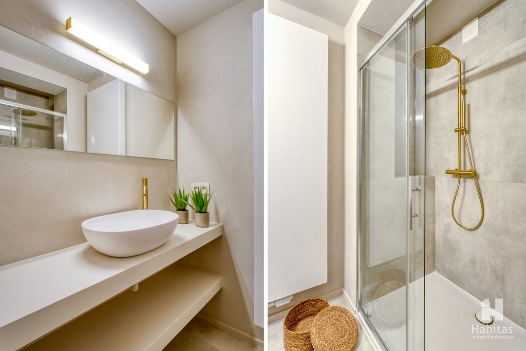 Subliem gerenoveerd, volledig nieuw gemeubeld en verrassend ruim appartement foto 9