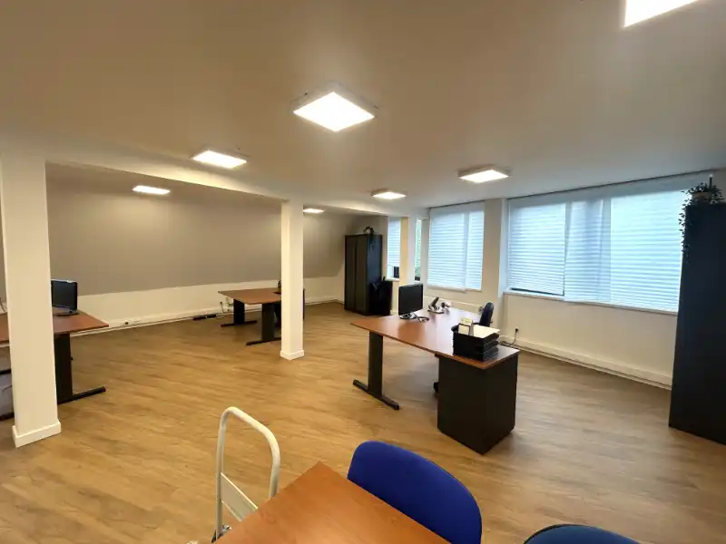 Modern kantoor te huur op zichtlocatie aan de rand van Gent foto 5