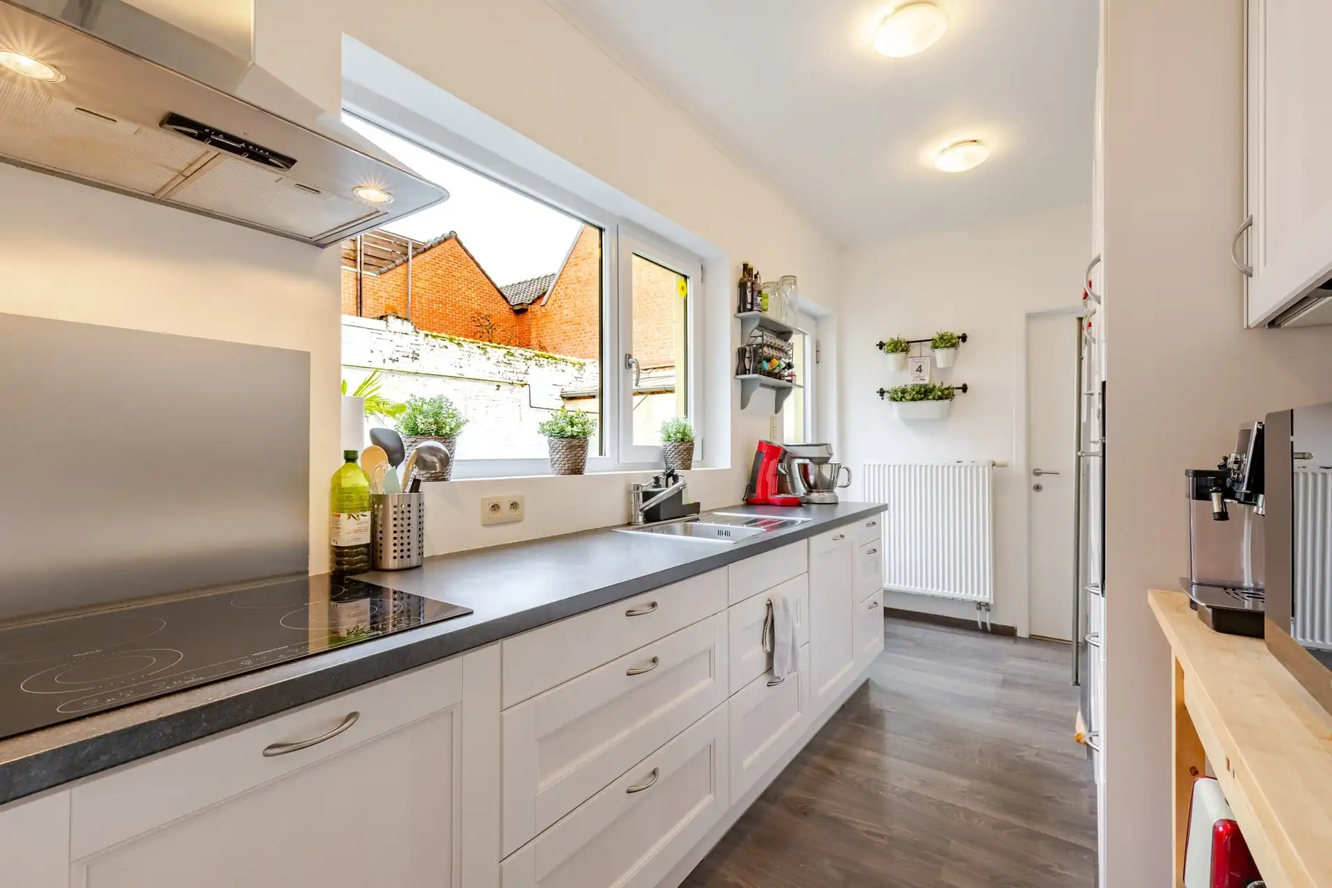 Charmante instapklare woning centrum Destelbergen! foto 2