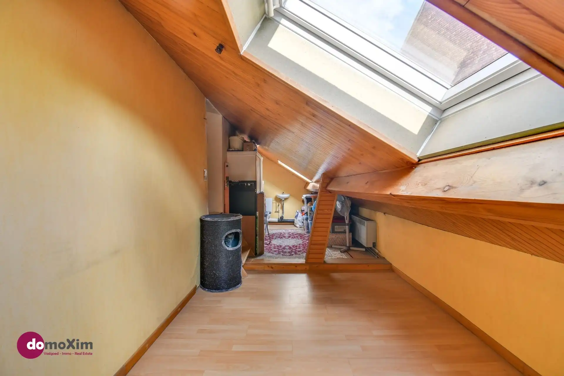 Praktische woning met mooie tuin en uitstekende bereikbaarheid foto 14