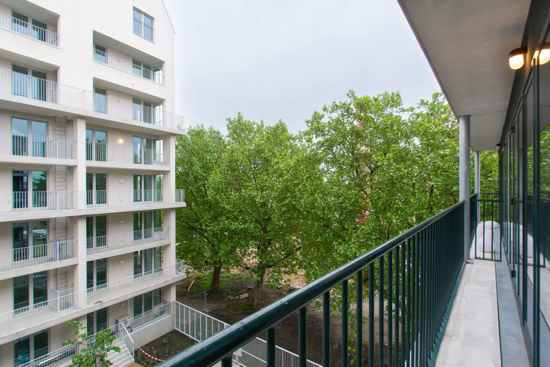 Prachtig Modern nieuwbouwappartement met 1slpk. en balcon foto 5
