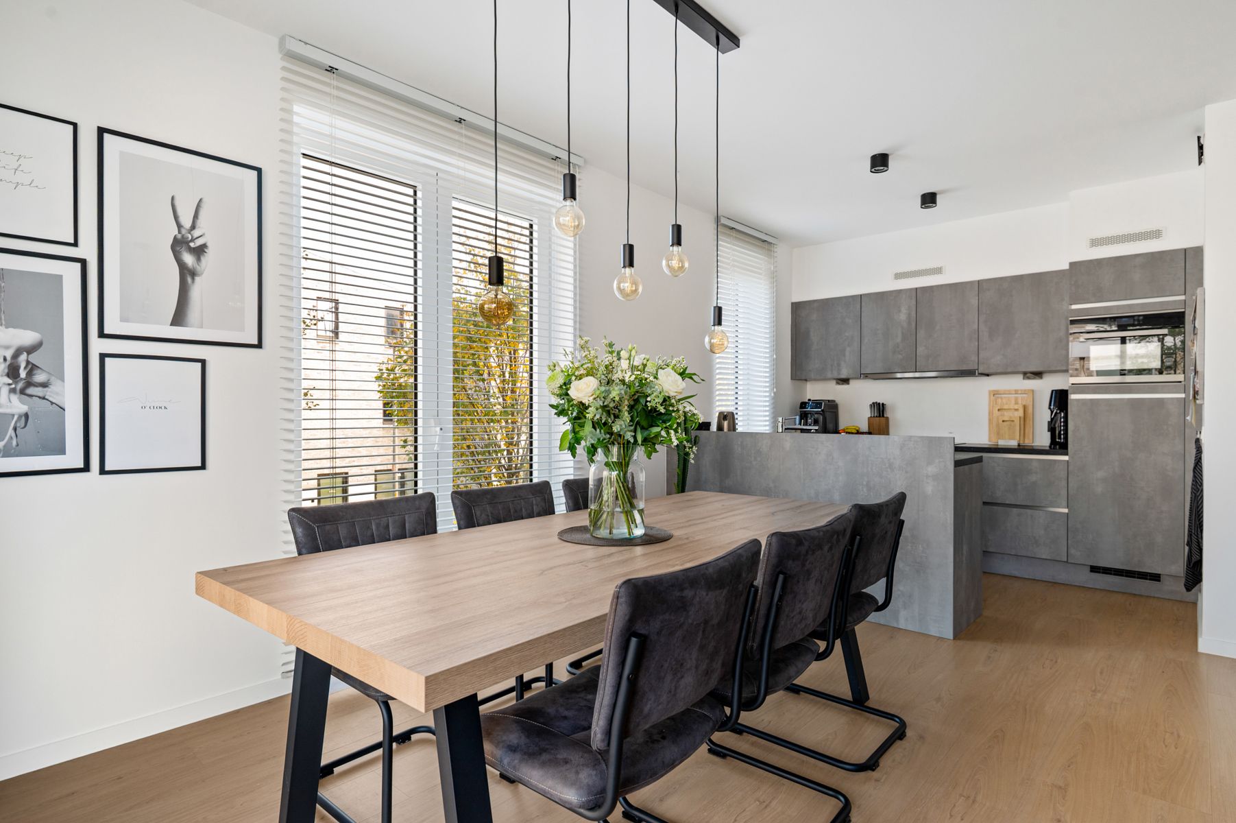 Modern appartement met terras, berging en parking foto 4