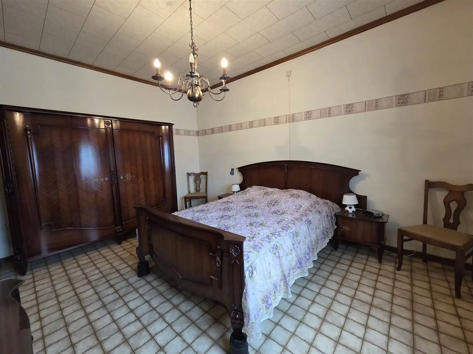 Vrijstaande woning met 3 slpks, tuin en garage. foto 9