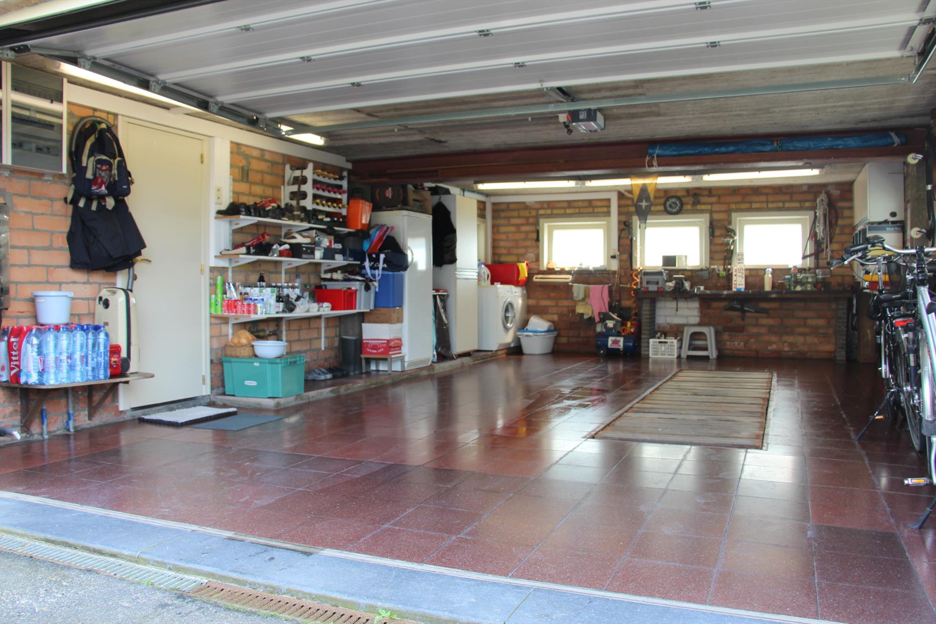 Zeer kwalitatieve villa met zongerichte tuin en grote garage foto 20