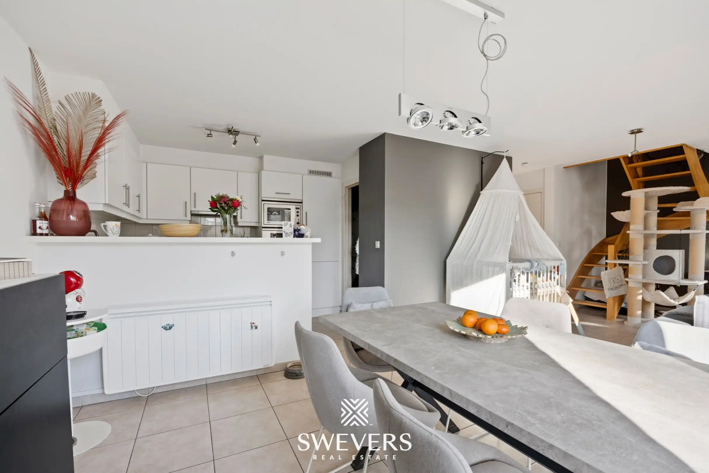 Instapklare duplex met zonnig terras en groen uitzicht in Genk foto 7