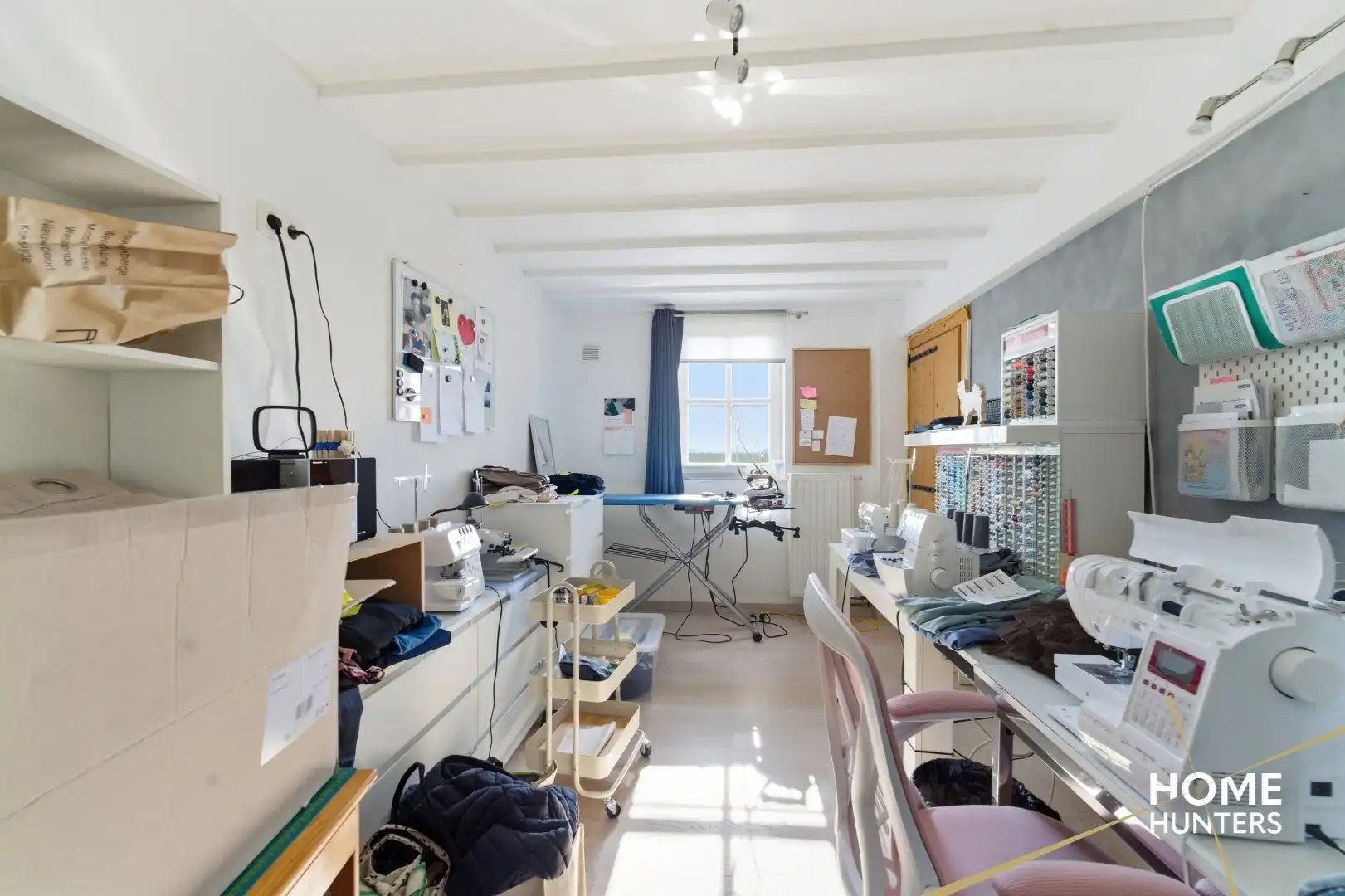 Instapklare hoekwoning in het rustige Leffinge! foto 6