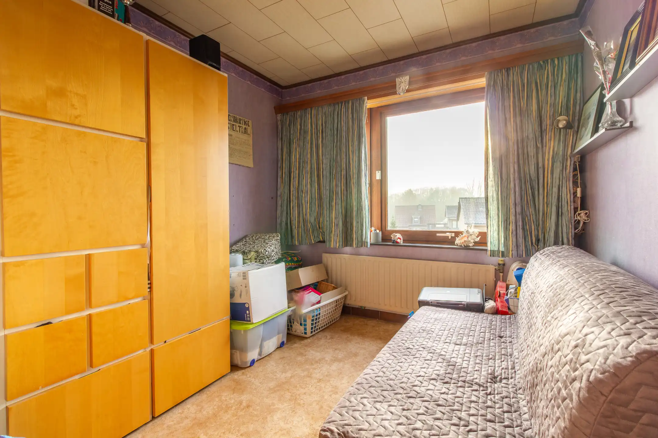 Charmante gezinswoning met potentieel, grote oprit en tuin foto 13