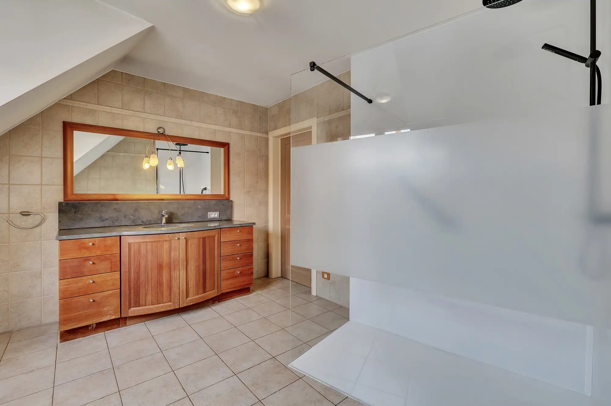 Luxe penthouse met 2 slpks & 5 terrassen centrum Zottegem foto 12