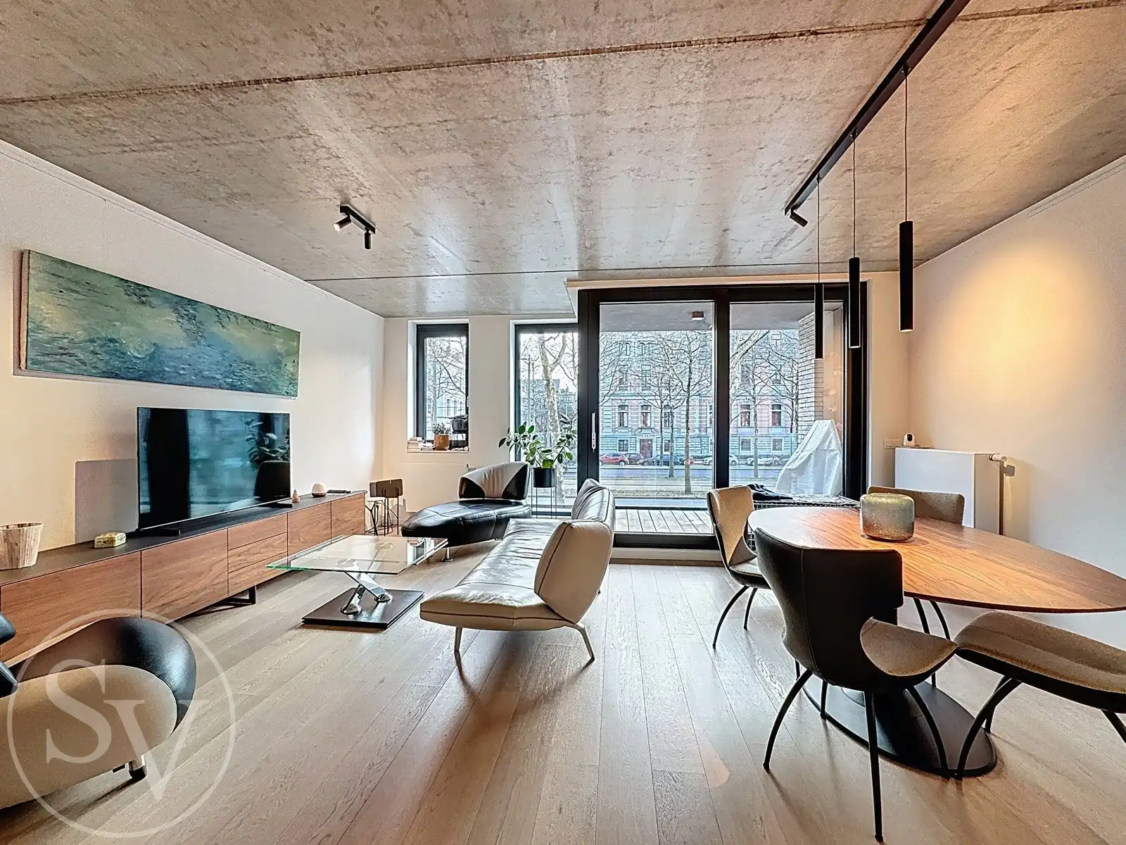 Jong, energiezuinig app (EPC A) met terras. foto 2