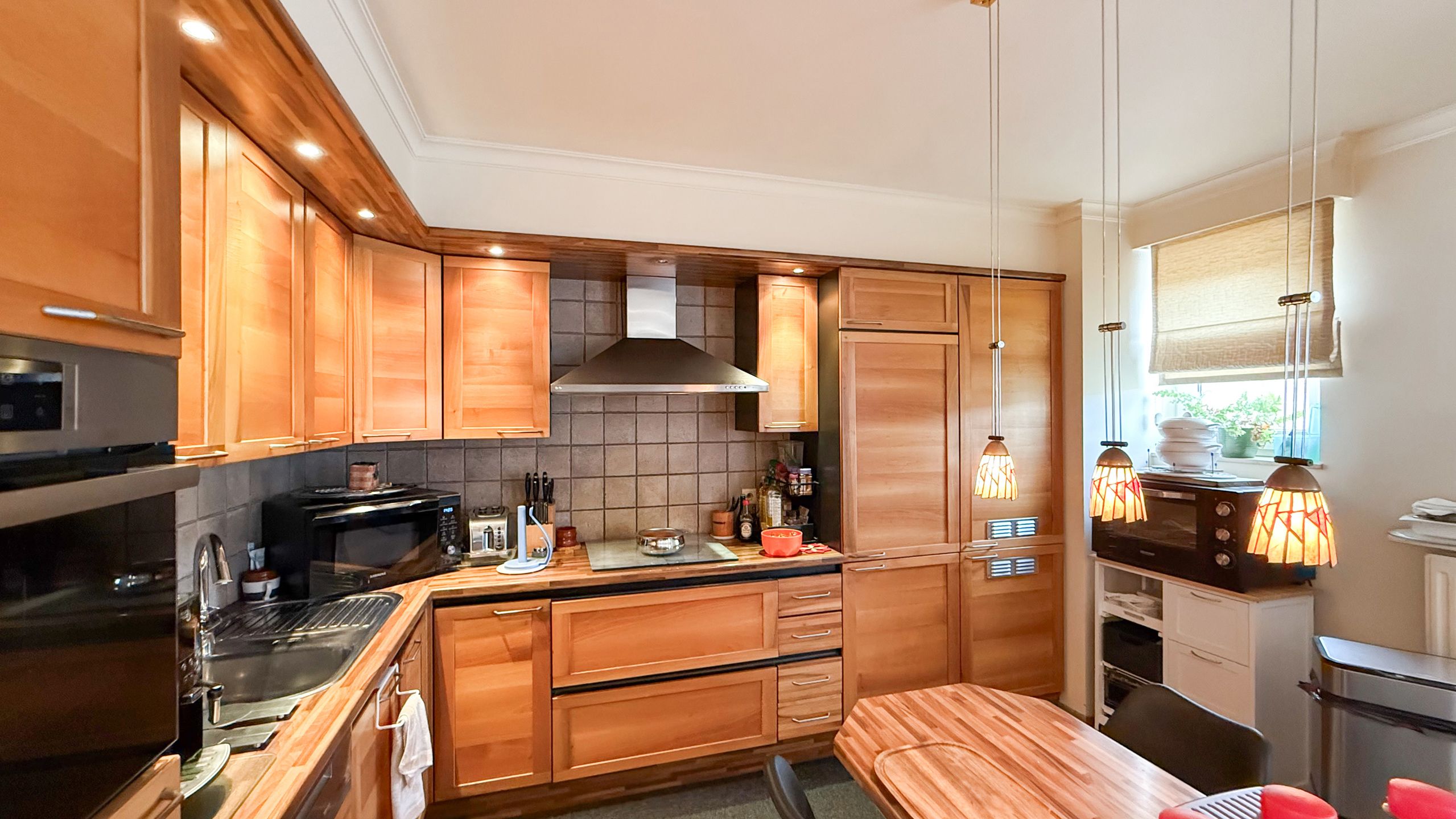 Luxe duplex appartement met hoogwaardige materialen! foto 11
