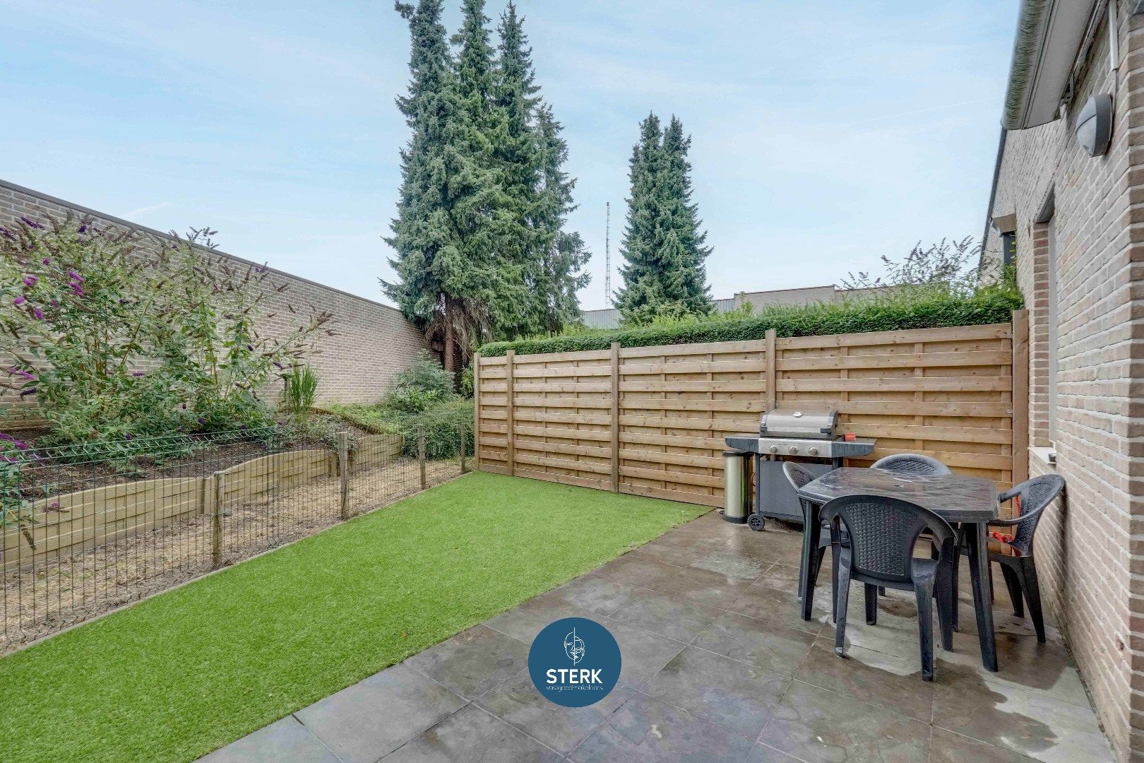 GELIJKVOERS APPARTEMENT VAN 89 M² MET TUIN VLAKBIJ MAASTRICHT ! foto 18