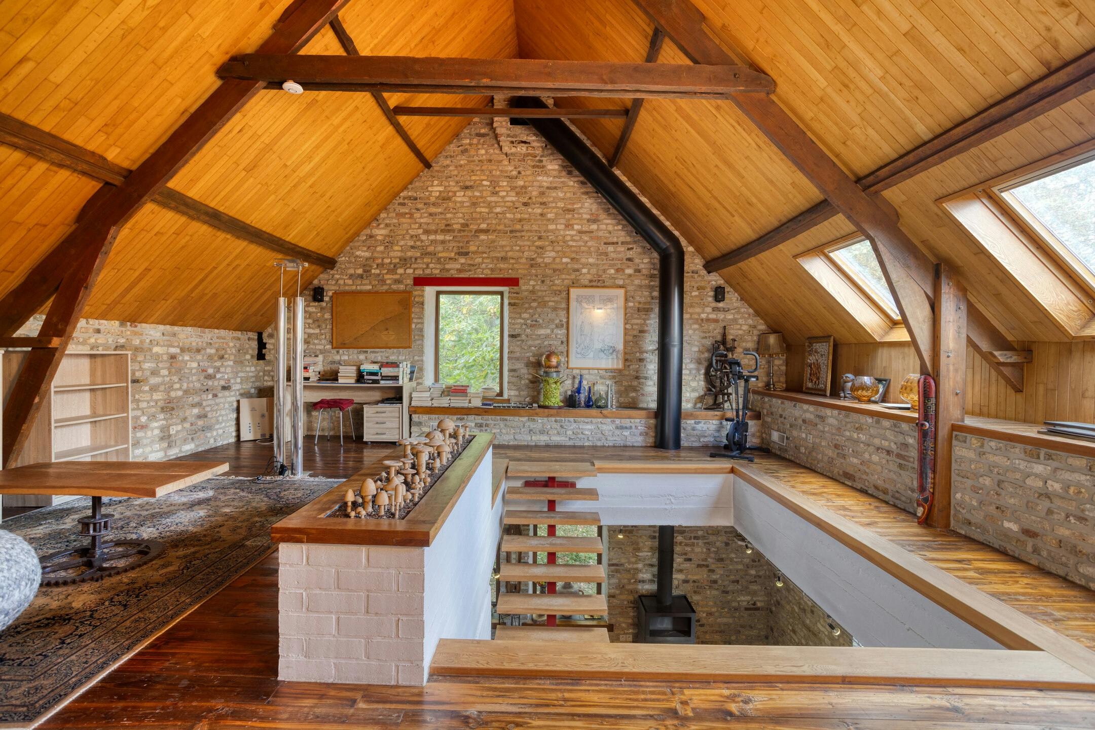 Unieke landelijke eigendom gelegen te Lo-Reninge aan het water. foto 5