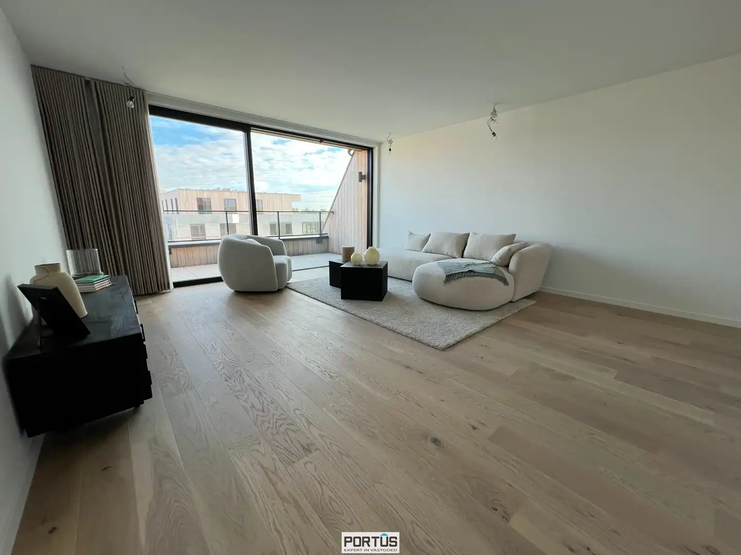 Instapklaar nieuwbouwappartement te koop met 3 slaapkamer in Residentie Portanic te Nieuwpoort foto 3