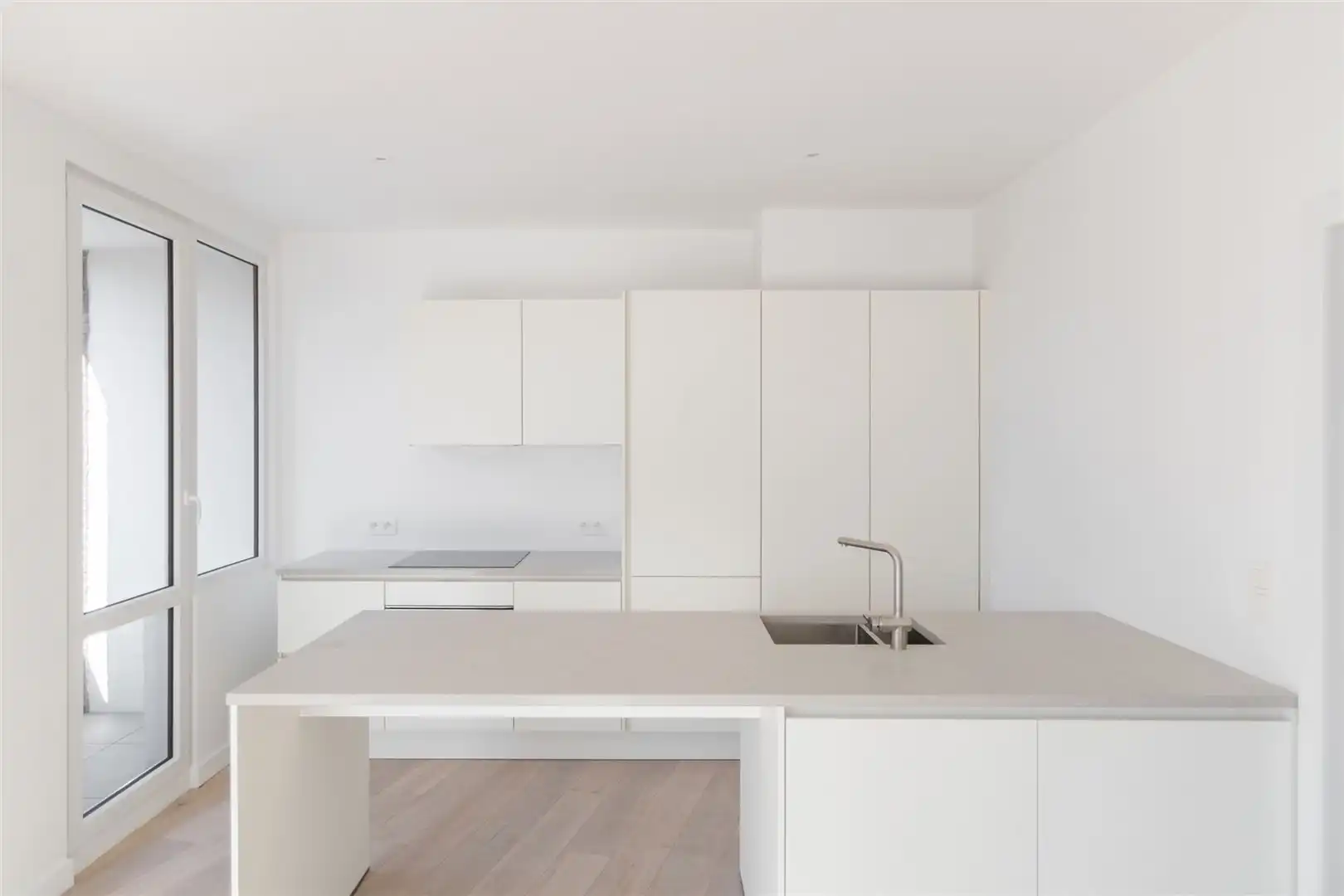 Leuk en lichtrijk hoekappartement foto 5
