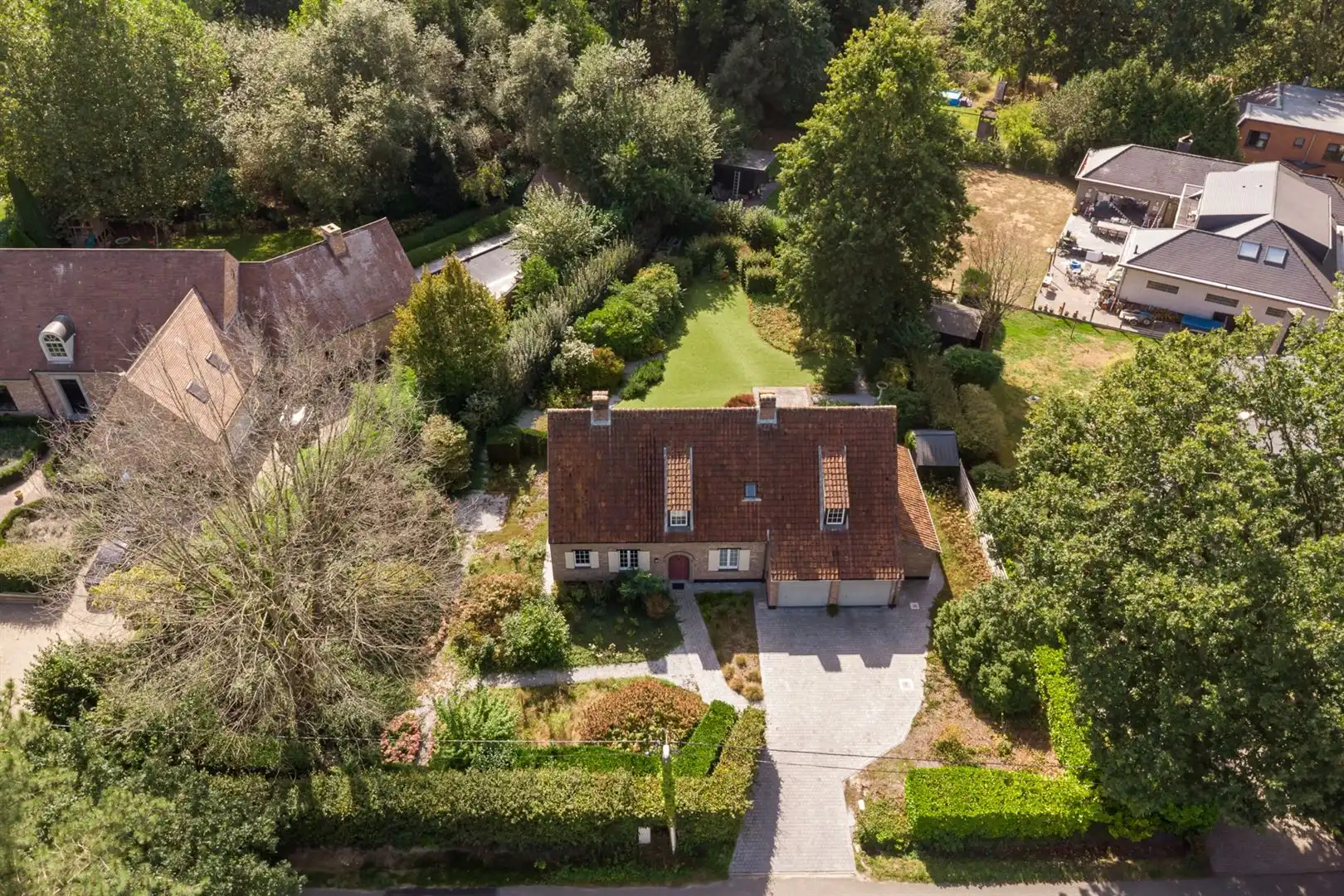 Karaktervolle landelijke woning met 4 slpk en ruime tuin foto 31