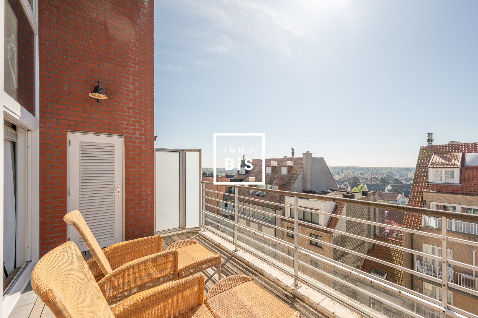 Exclusief duplex mezzanine appartement op een toplocatie aan de Zeedijk in het Zoute foto 10