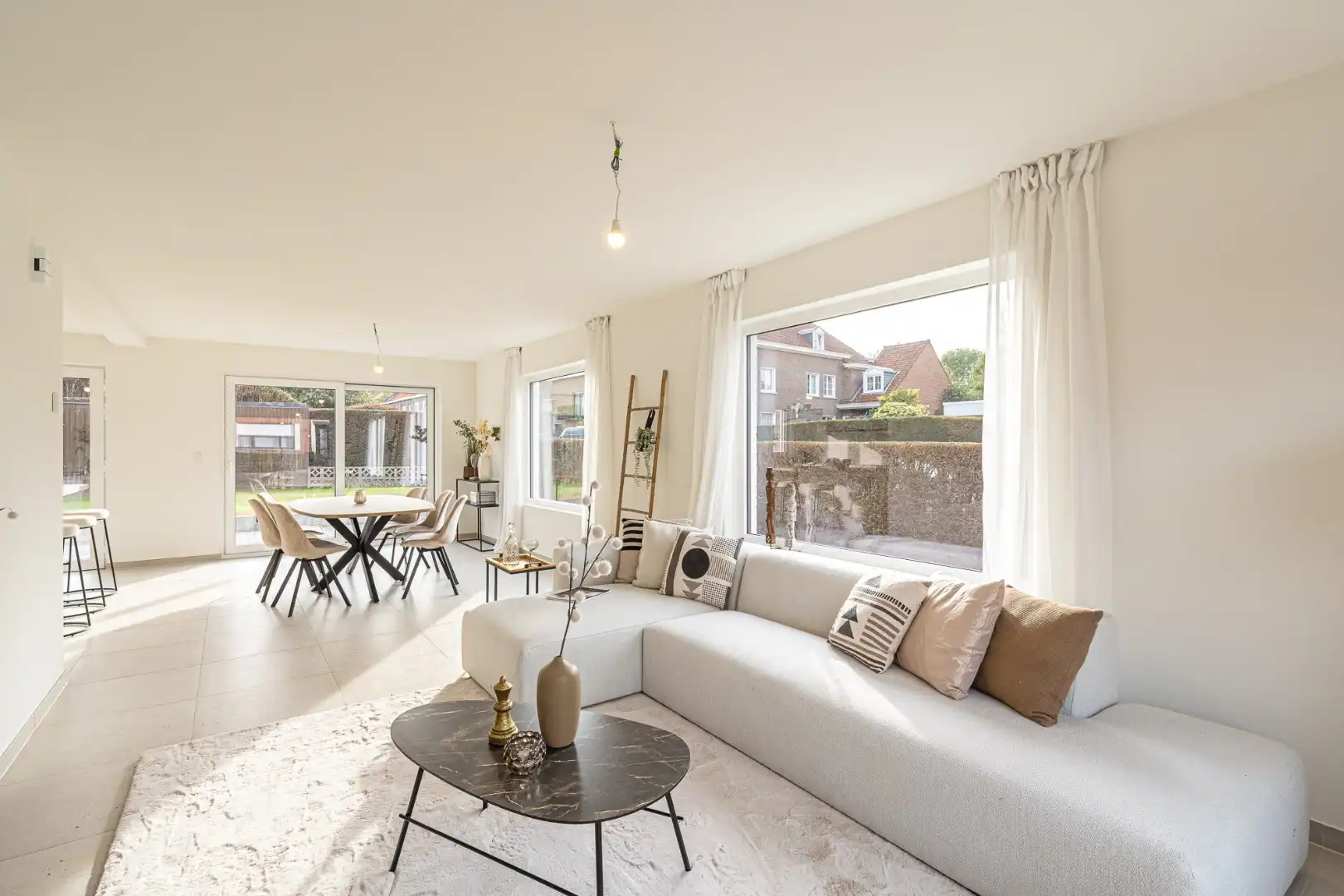 Instapklare halfopen woning met 3 slaapkamers, zonnige tuin en garage in Kortrijk-centrum foto 16