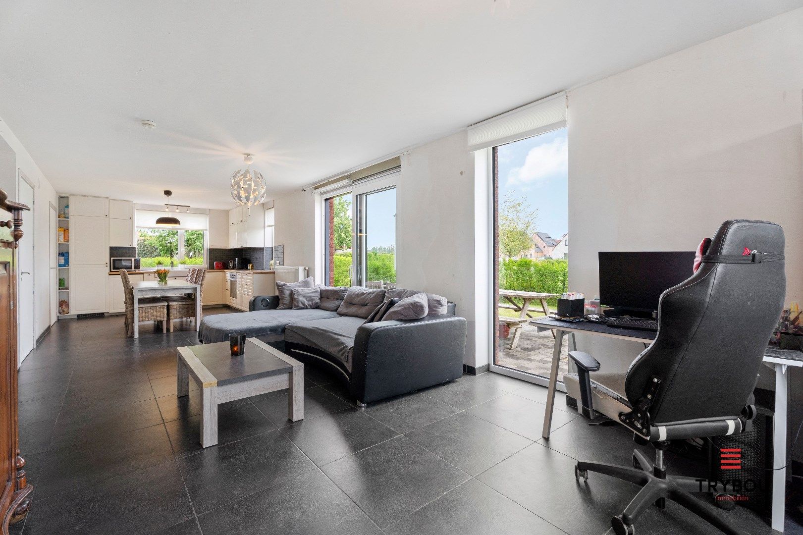 Uitstekend gelegen, halfopen bebouwing met 4 slaapkamers te Ruislede foto 4