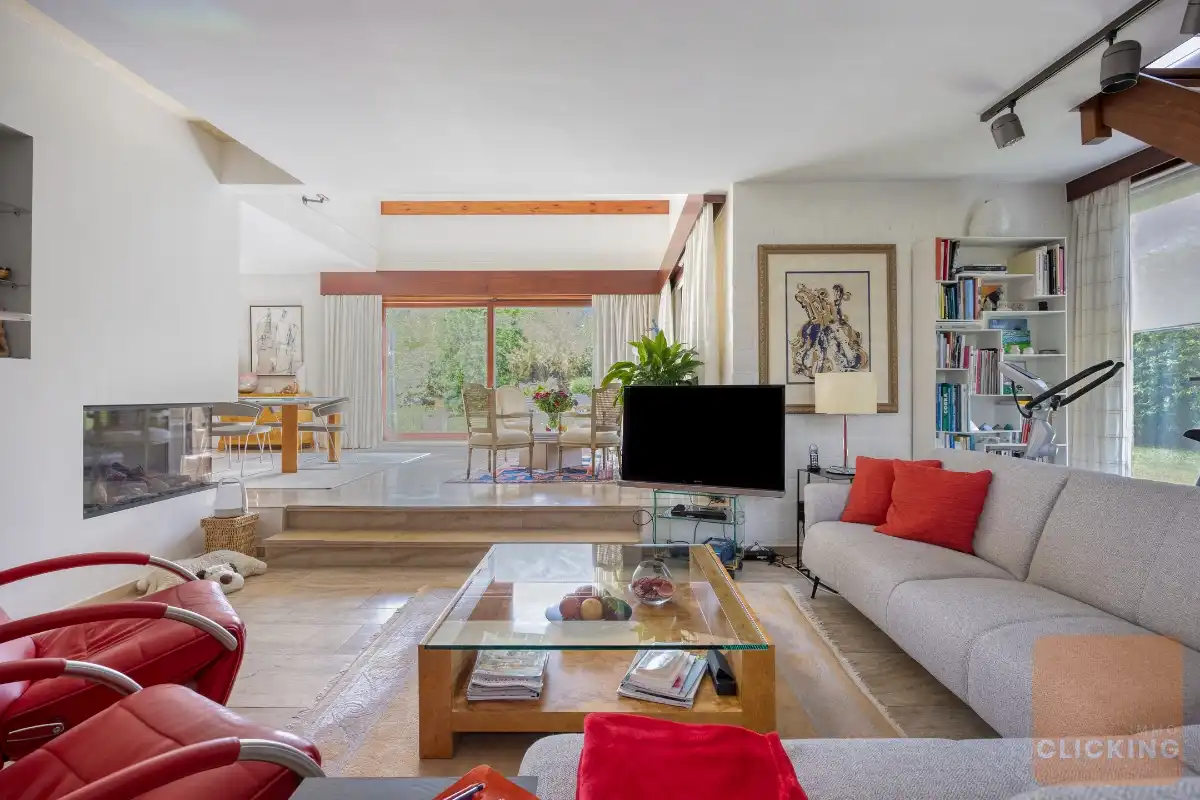 CHARMANTE VILLA MET ICONISCHE SEVENTIES–EIGHTIES SOUL foto 2
