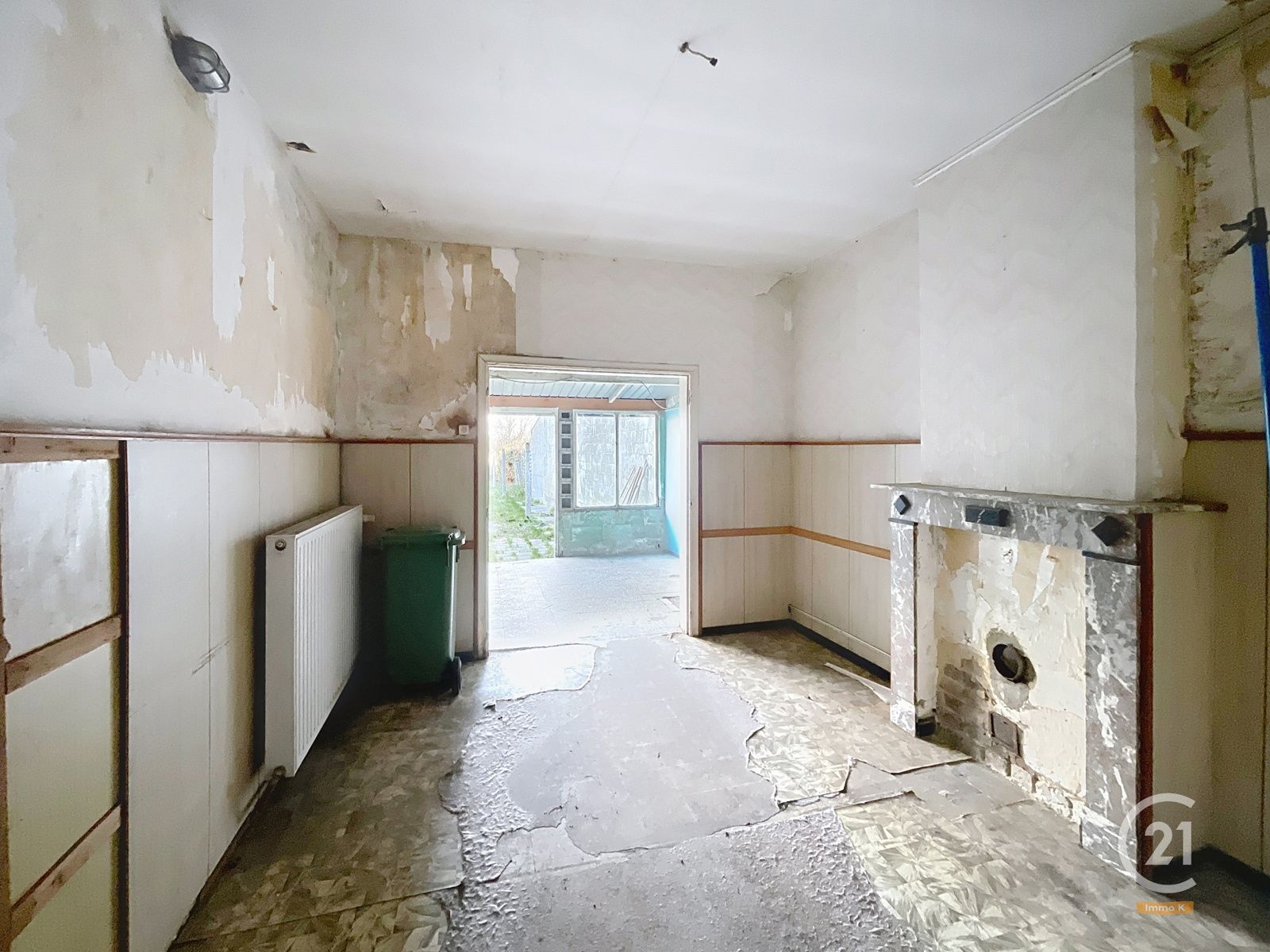 Te renoveren huis met garage en tuin - ook mog. voor handel foto 12