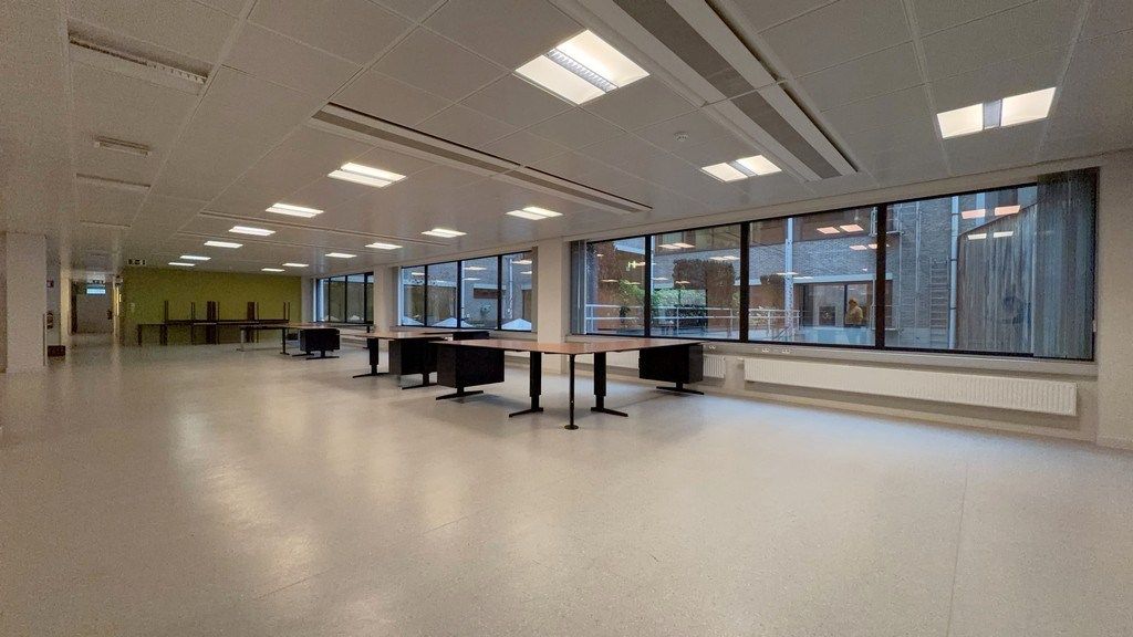 Instapklare kantoren te huur in centrum Antwerpen foto 2