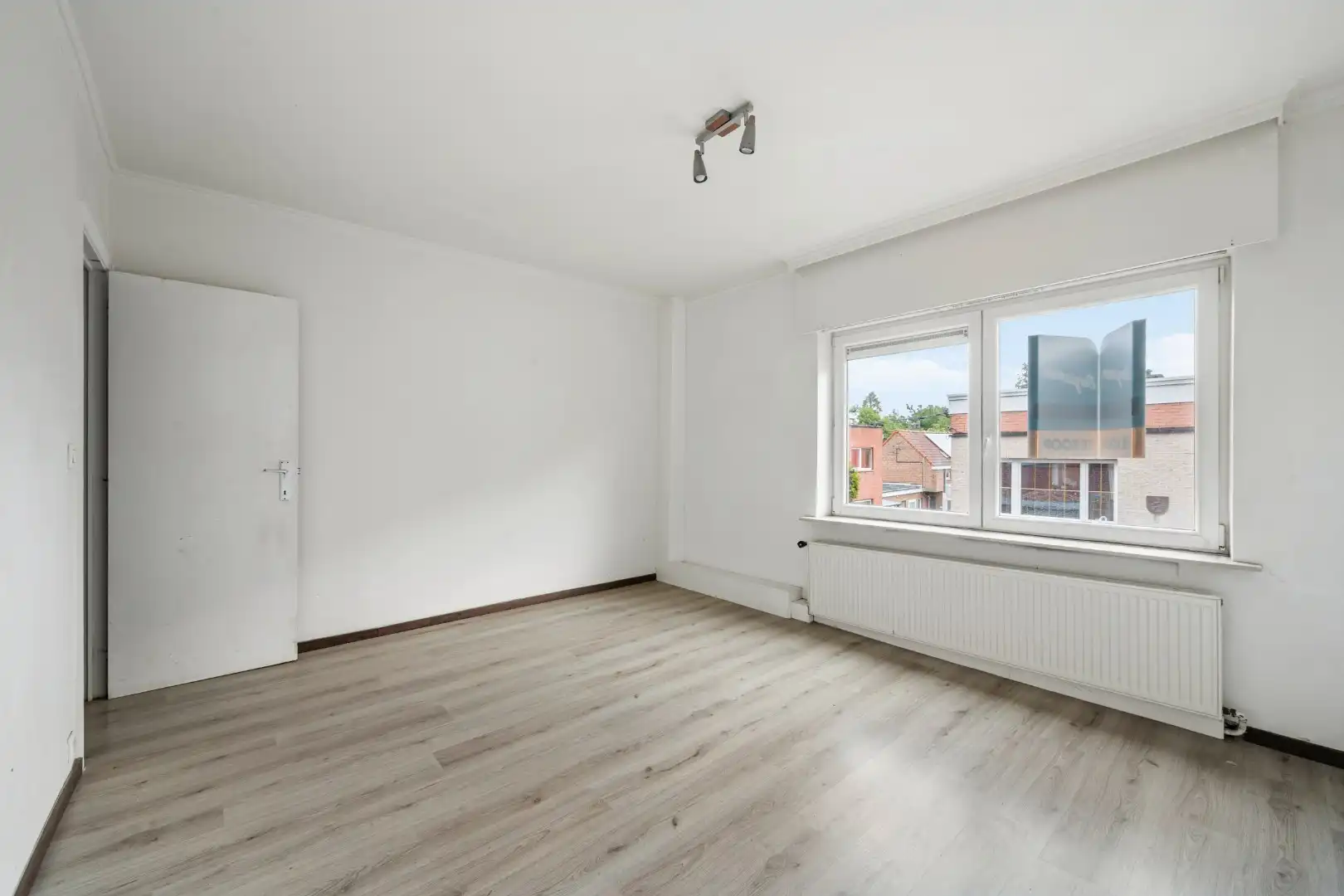 Instapklare woning met 3 slaapkamers in het centrum van Menen foto 7
