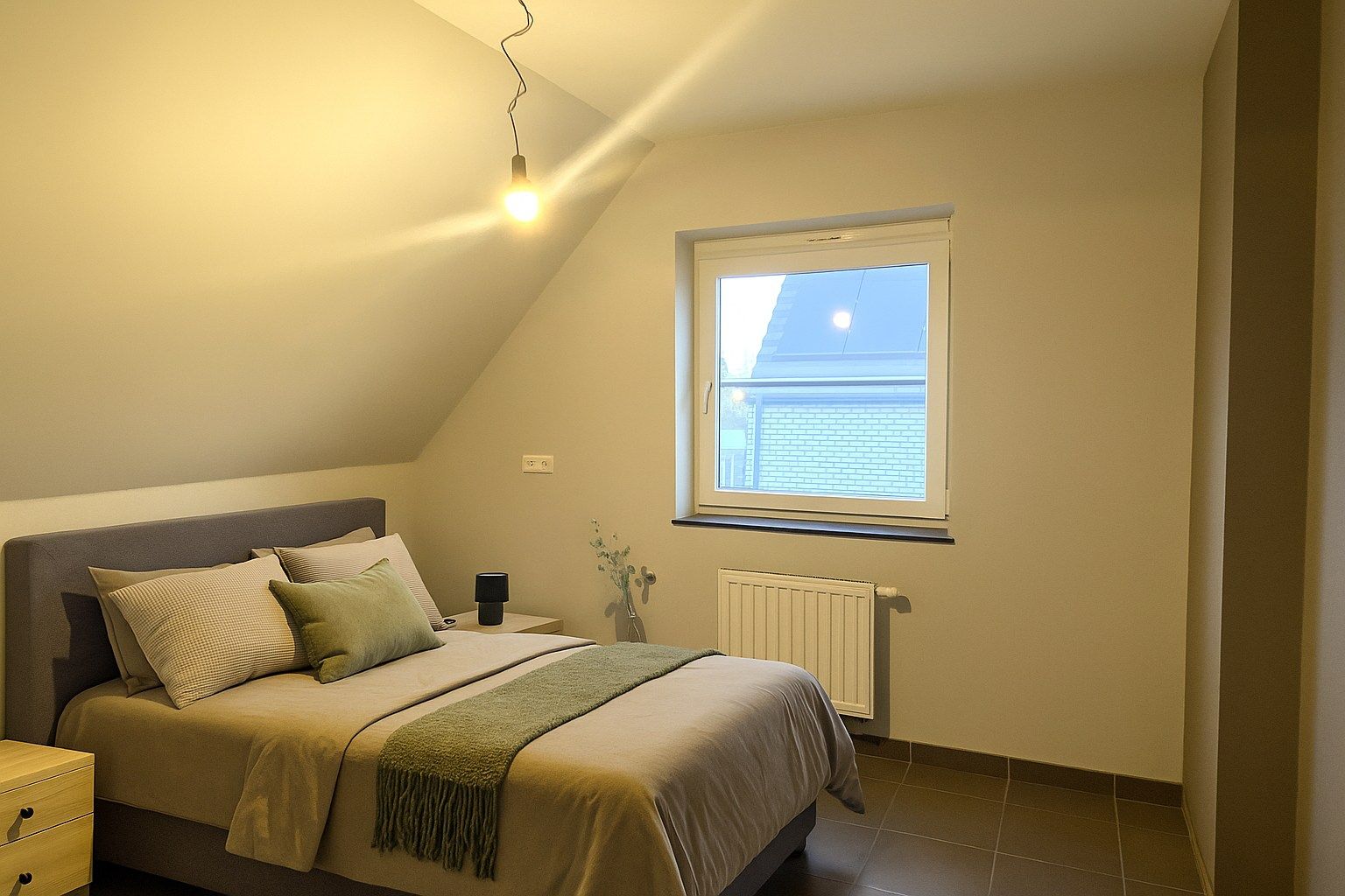 INSTAPKLARE ALLEENSTAANDE WONING MET 3 SLPKS | TUIN EN GARAGE foto 9