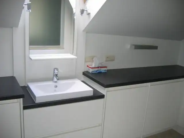 Stijlvol duplexappartement in centrum v Hoeselt met 1 slaapkamer en terras. Geen gemeenschappelijke onkosten foto 7
