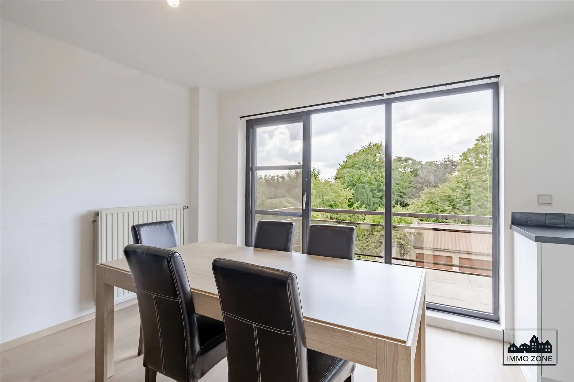 Appartement te koop met garagebox in Sint-Gillis-Waas foto 5