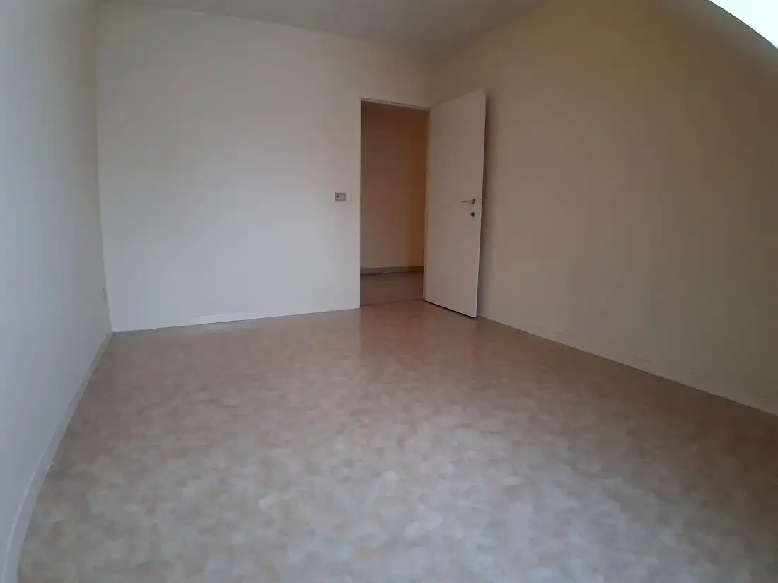 Ruim appartement op de 2de verdieping te Achel foto 25