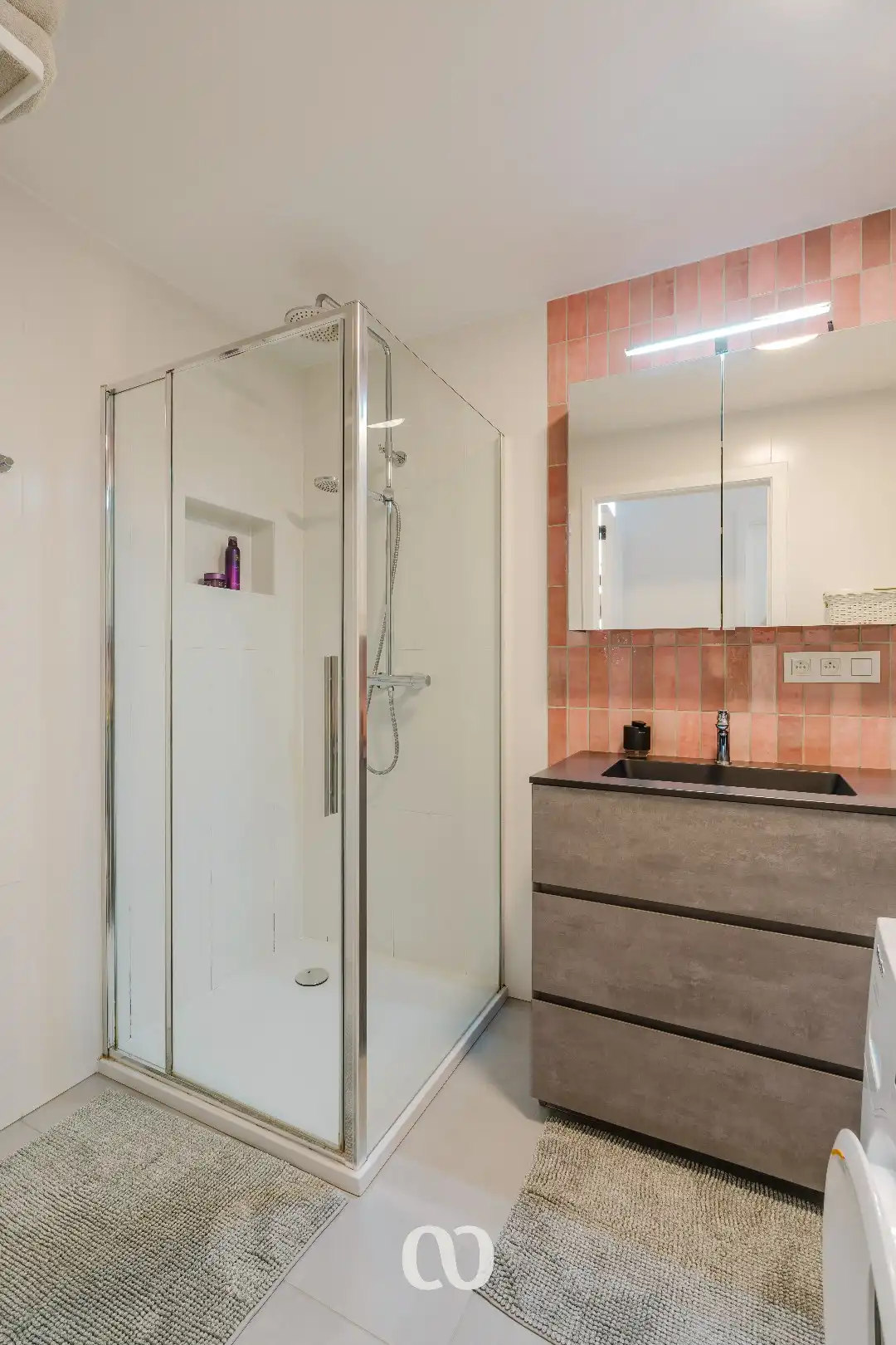 Instapklaar appartement met groot terras foto 9