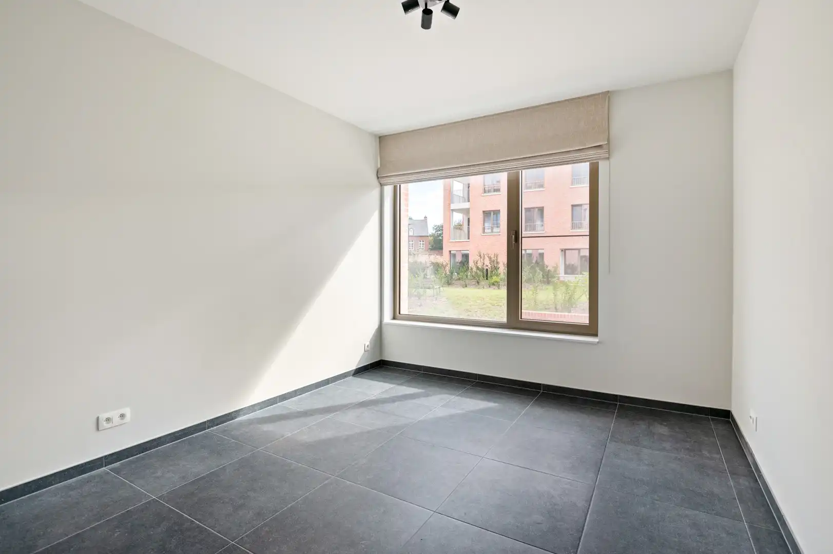 Nieuw gelijkvloers app met terras en drie slaapkamers in rustige omgeving nabij centrum Herentals foto 7