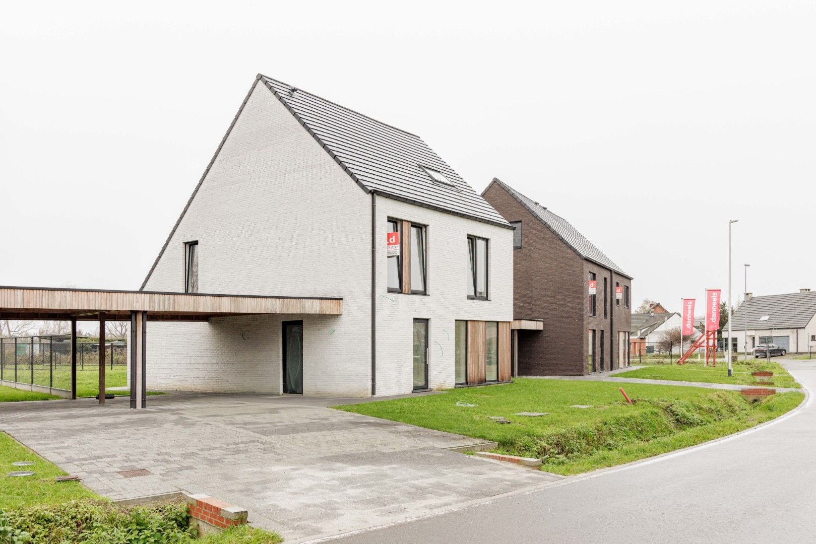 Energiezuinige halfopen bebouwing met prachtig zicht foto 3