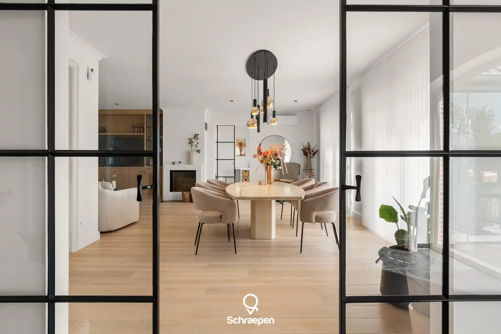 Hoogwaardig afgewerkte villa met zwembad op zuidelijk perceel van circa 8,5 are te Hasselt! foto 11
