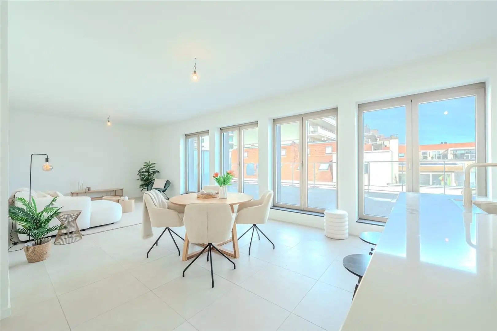 appartement foto {{pictureIndex}}