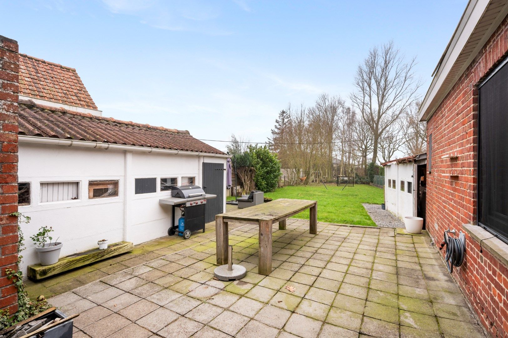 GOED ONDERHOUDEN HOB MET 3SLPKS, 2 BADKAMERS EN PRACHTIGE UITGESTREKTE TUIN foto 18