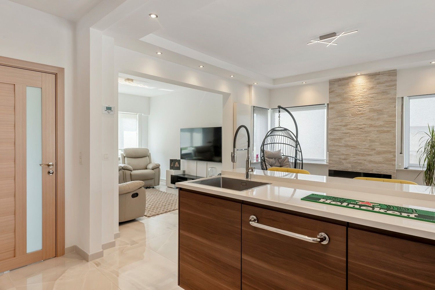 GERENOVEERDE WONING MET BIJGEBOUW foto 13