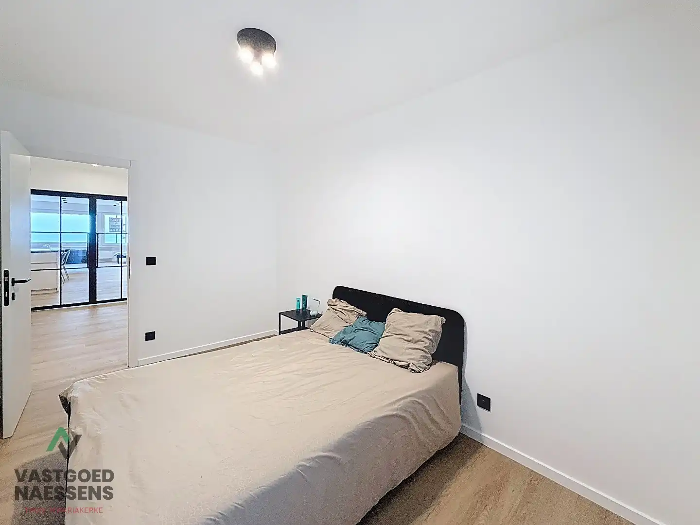 SCHITTEREND VERNIEUWD 2 SLPK APP MET ZICHT OP ZEE EN SILT foto 19