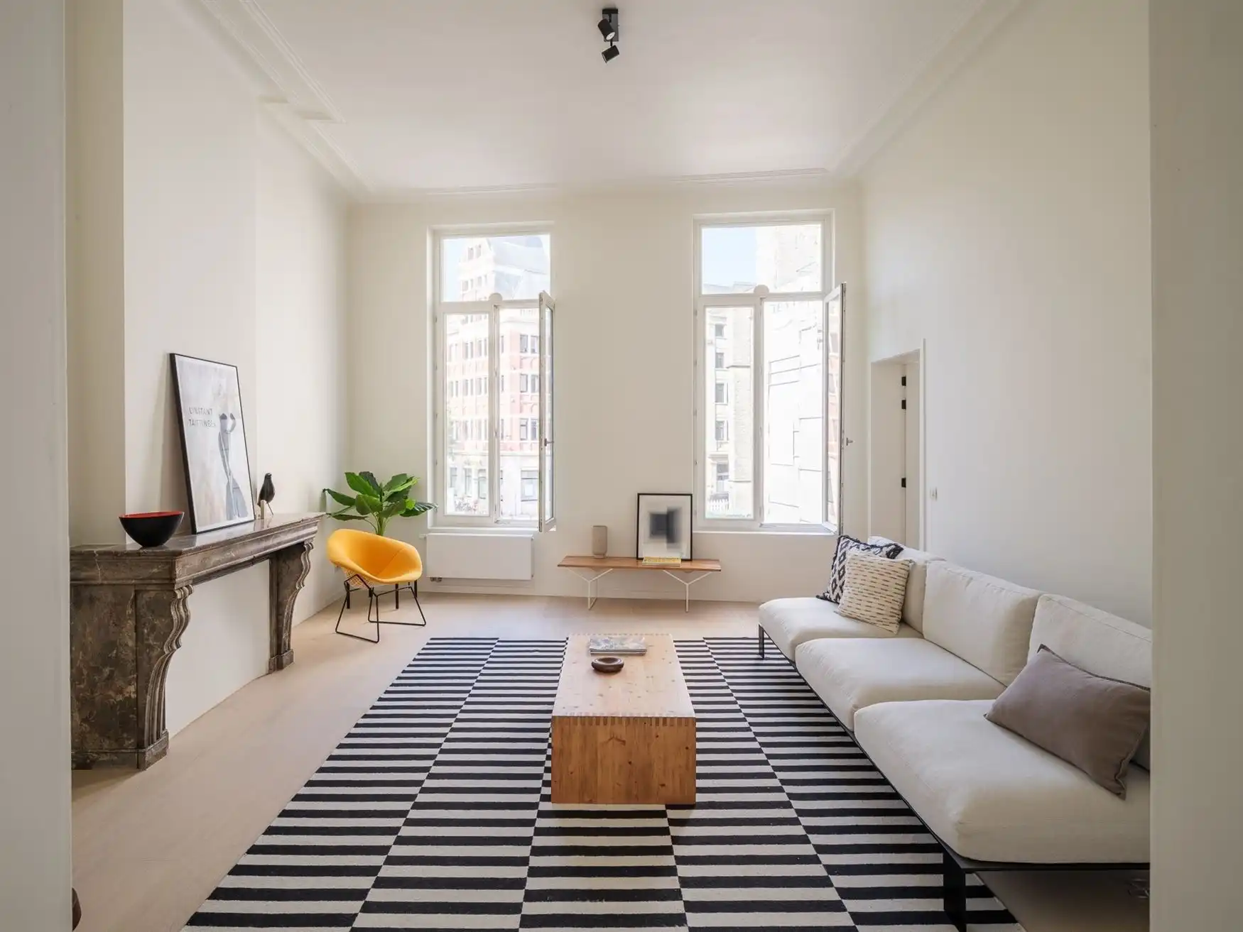 Luxe-appartement met zicht op de Sint-Michielskerk foto 2