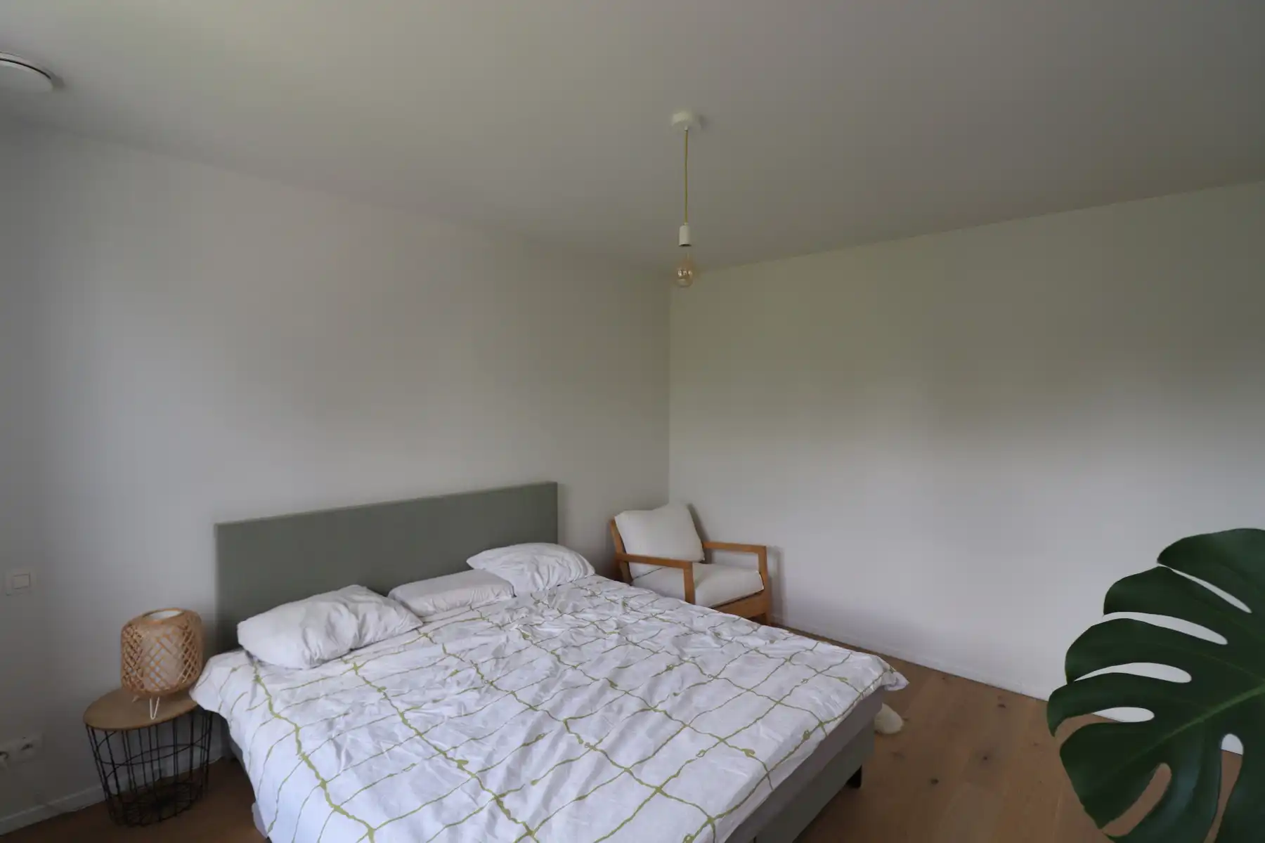 Charmante BEN-woning met 3 slaapkamers, zolder, terras met tuin en ondergrondse parking. foto 11