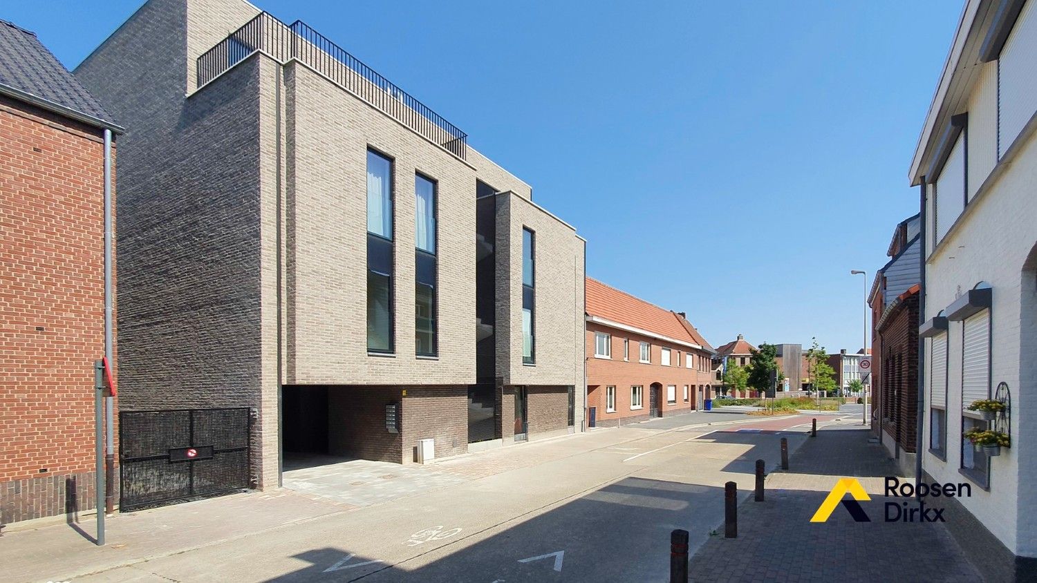 PRACHTIG APPARTMENT MET 2 SLK EN TERRAS HARTJE BREE! foto 2