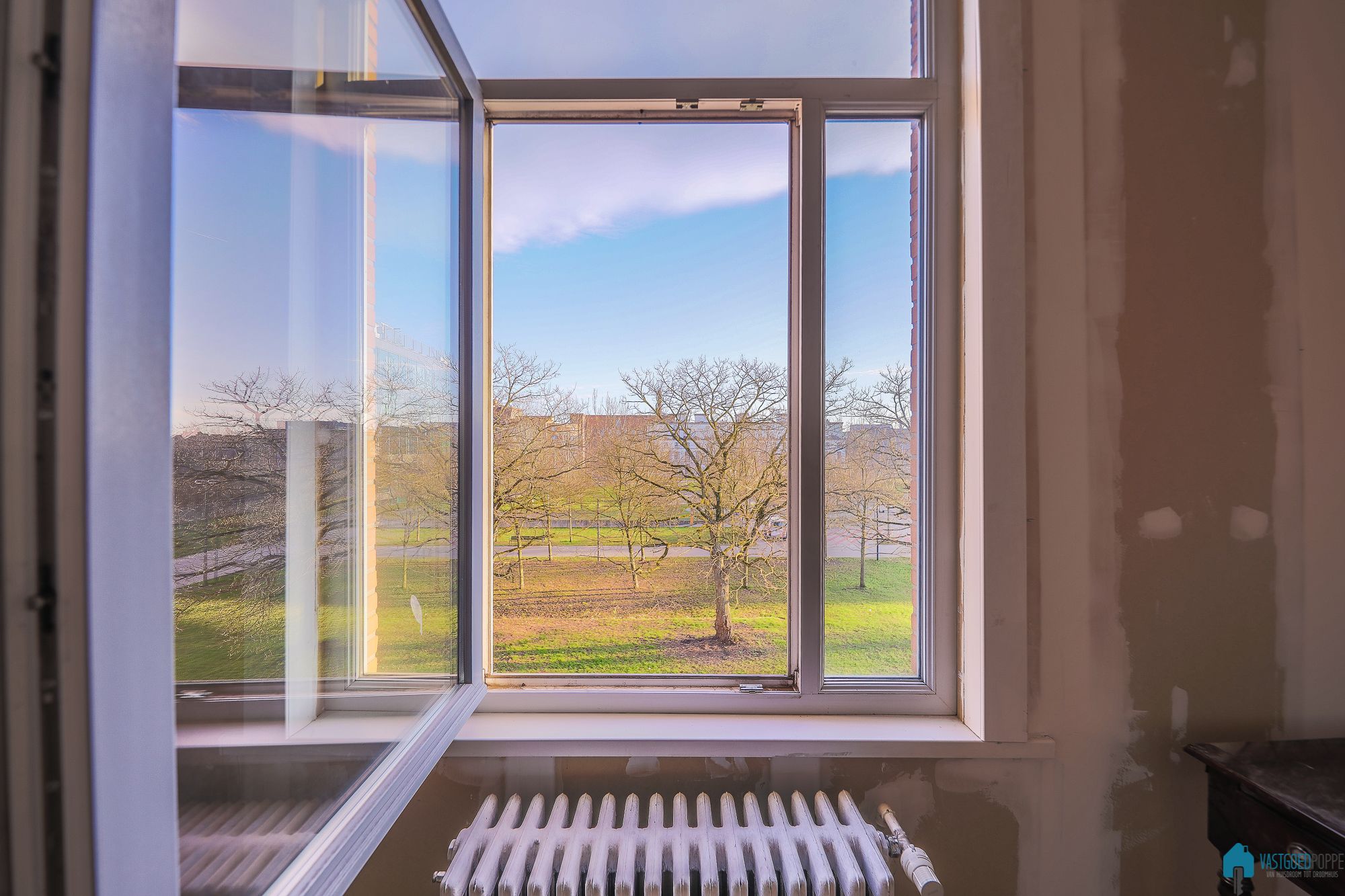 Ruime ééngezinswoning met tuin en terras foto 19