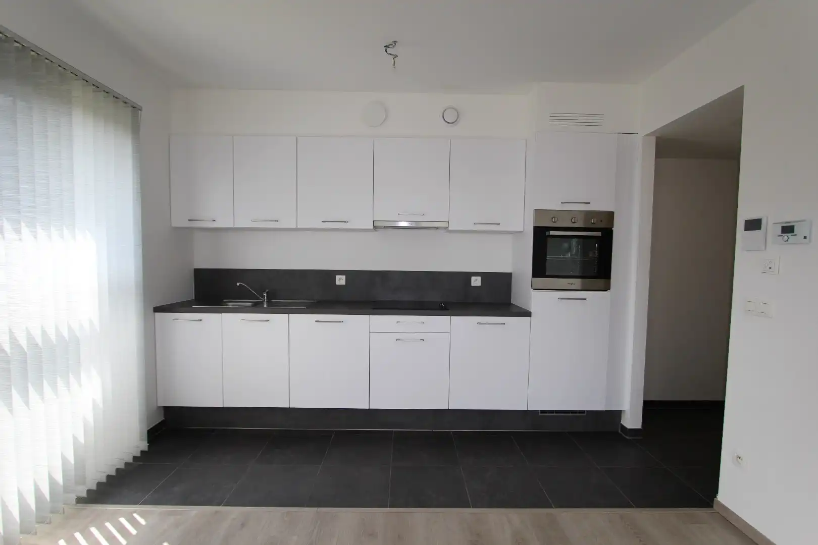 Modern appartement met ruim terras + autostaanplaats, rustige ligging in randstad Tongeren foto 5