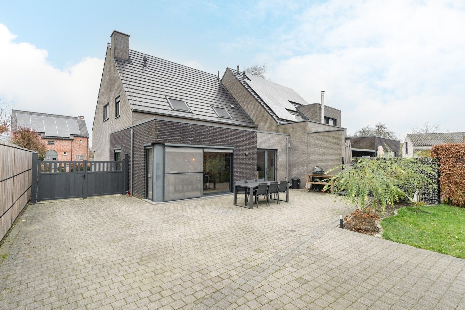 Moderne gezinswoning met 4 SLK op een ruim perceel van 894m² op een top locatie te Lommel foto 40