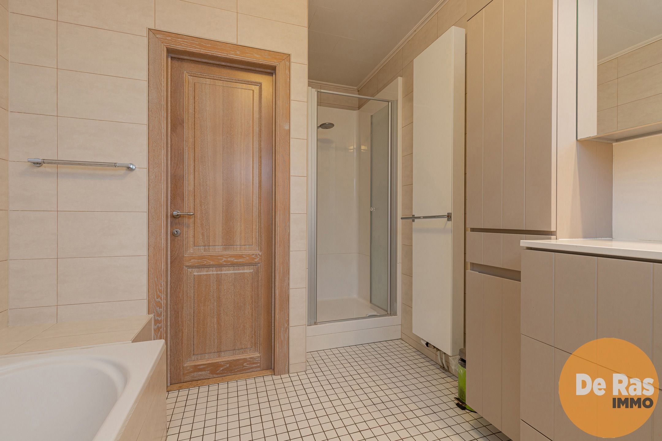 AAIGEM - Ruime villa met 4 slpks, tuin en garage! foto 13