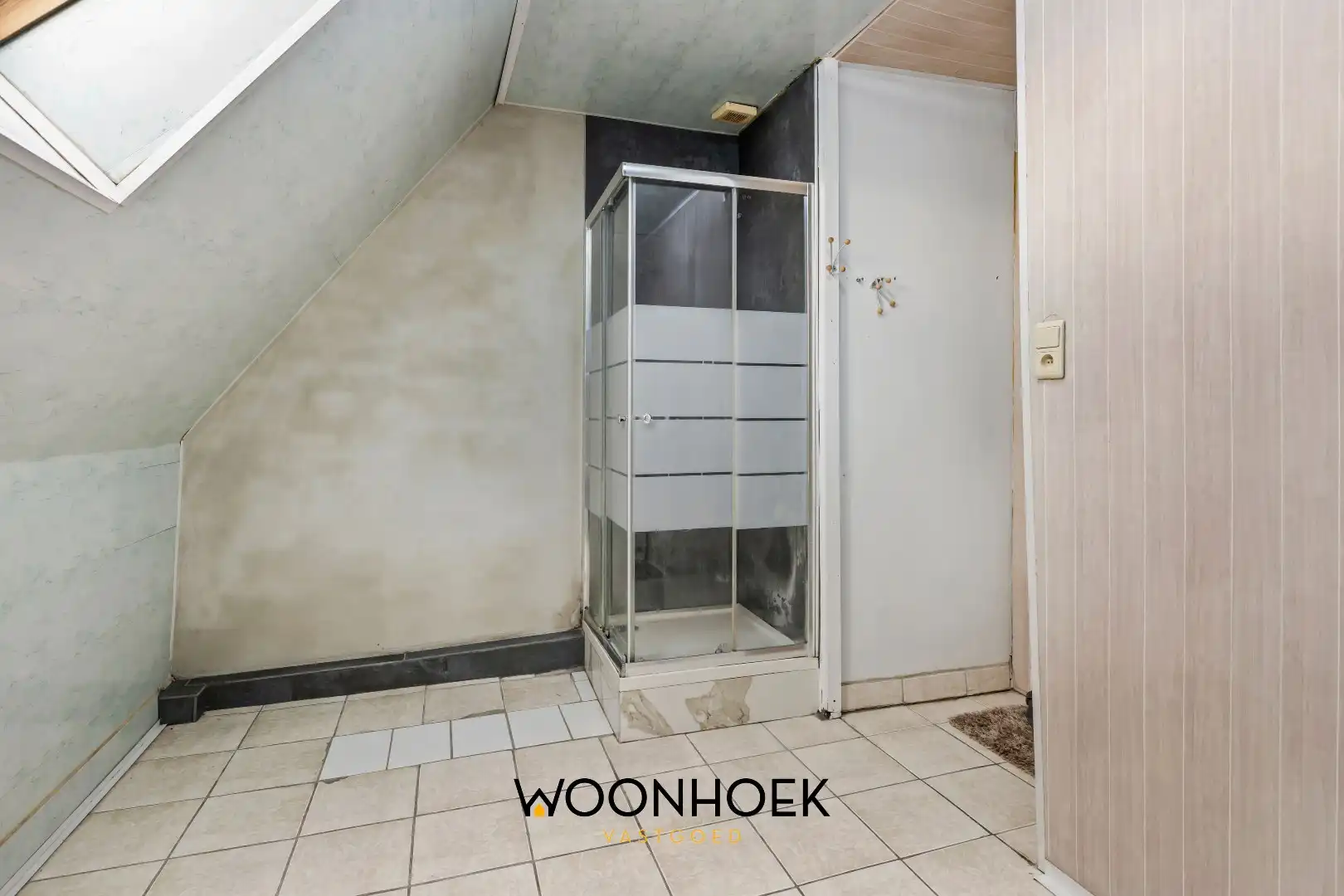 Centraal gelegen, 3-slpk starterswoning in het centrum van Lokeren foto 14